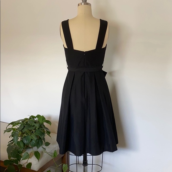 Perfect Little Black Dress - Picture 3 of 5